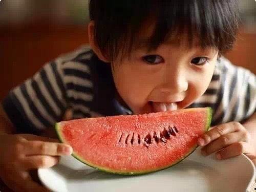 魏不栋吃瓜网,揭秘娱乐圈幕后故事，带你领略明星真实生活